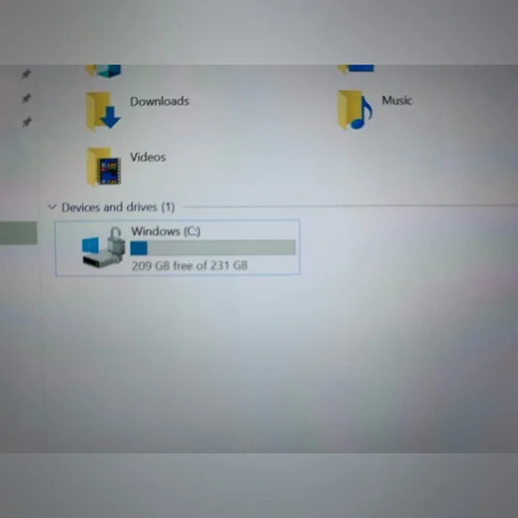 Microsoft Surface Pro - Picture 4 of 5